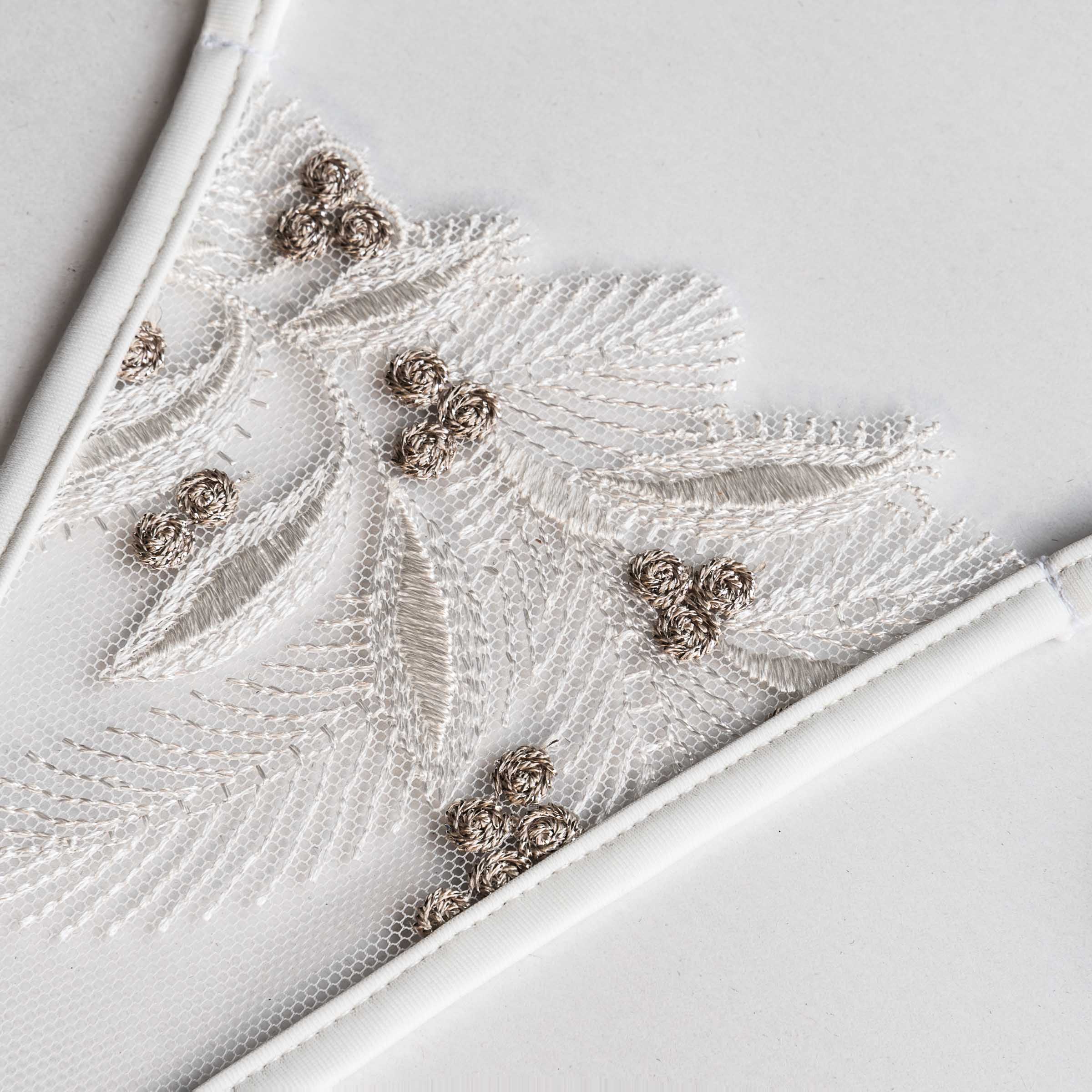 Fancy Feather - Luxury Mini G-String - Ivory