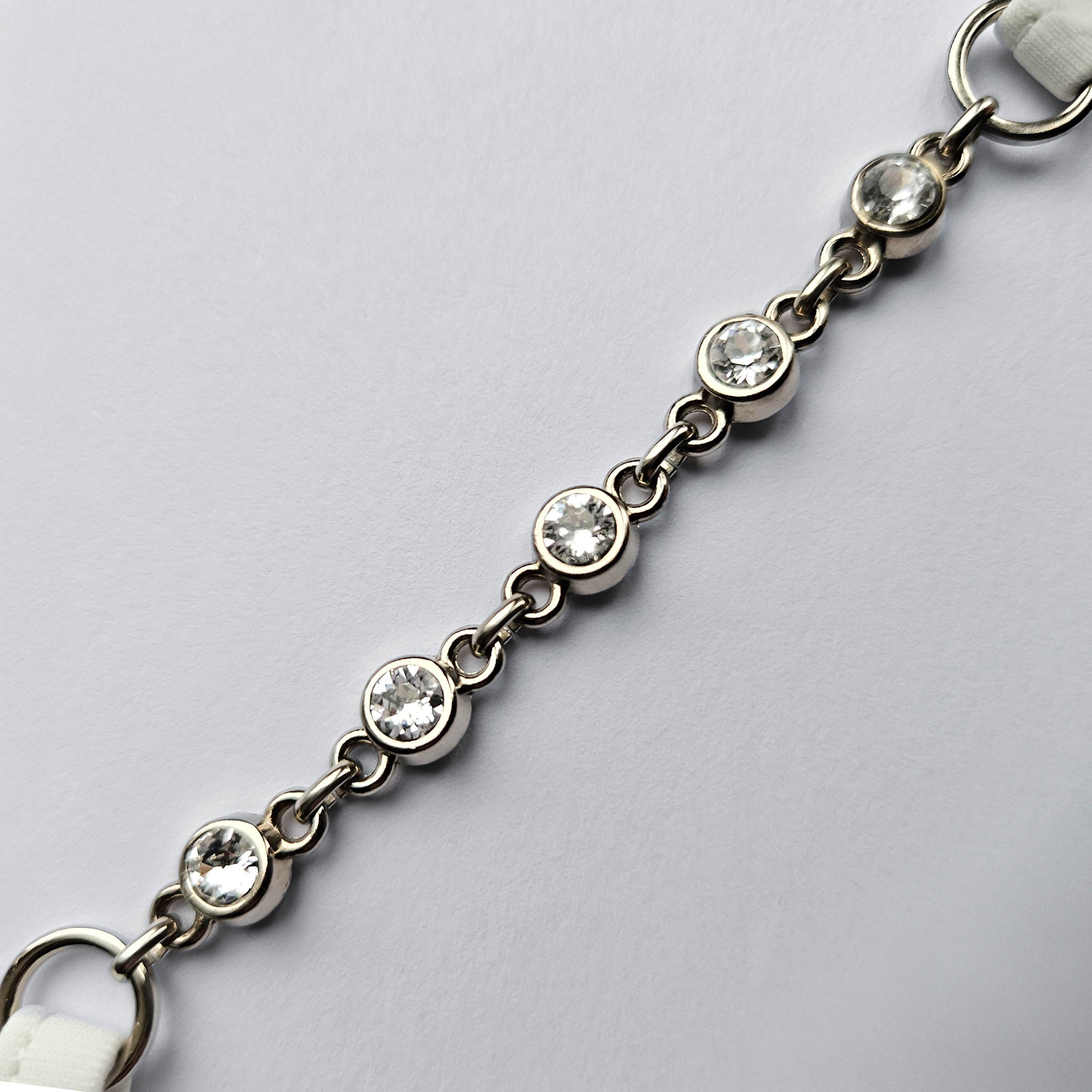 sexy String Po ouvert weiße Spitze mit  Schmuck - sexy open butt crotchless thong white lace jewelry