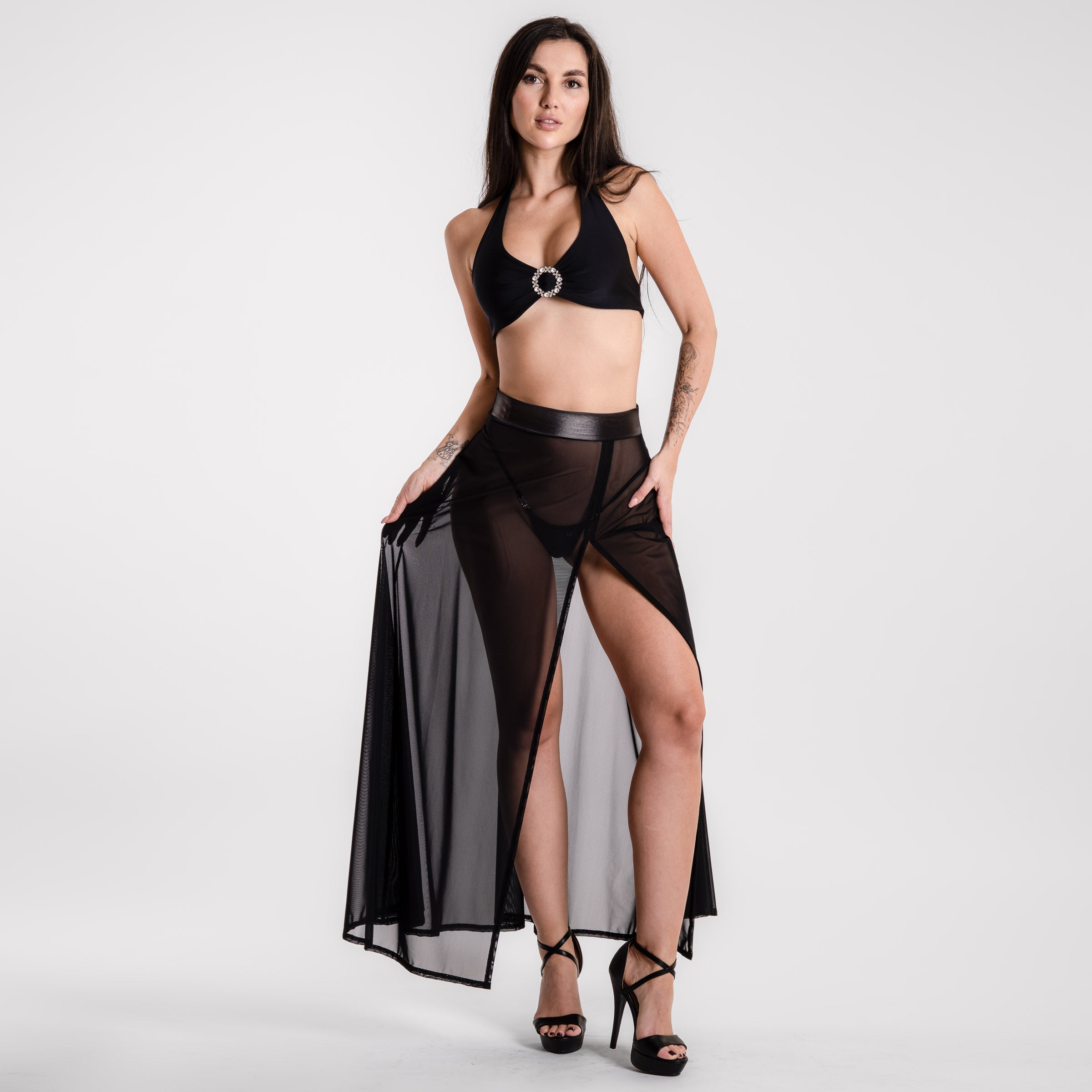 Festival Black Sheer Rock mit hohem Beinschlitz, transparentem Mesh und eleganter Silhouette